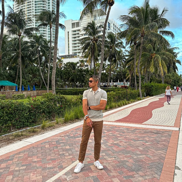 Meet your Posher, Christian - Picture 1 of 1